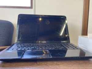 東芝　Dynabook T552/58HB　パソコンが起動しない　小松市