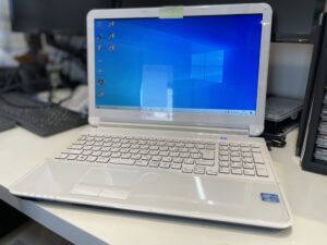 石川パソコン修理センター金沢店_Windows再インストール　金沢市